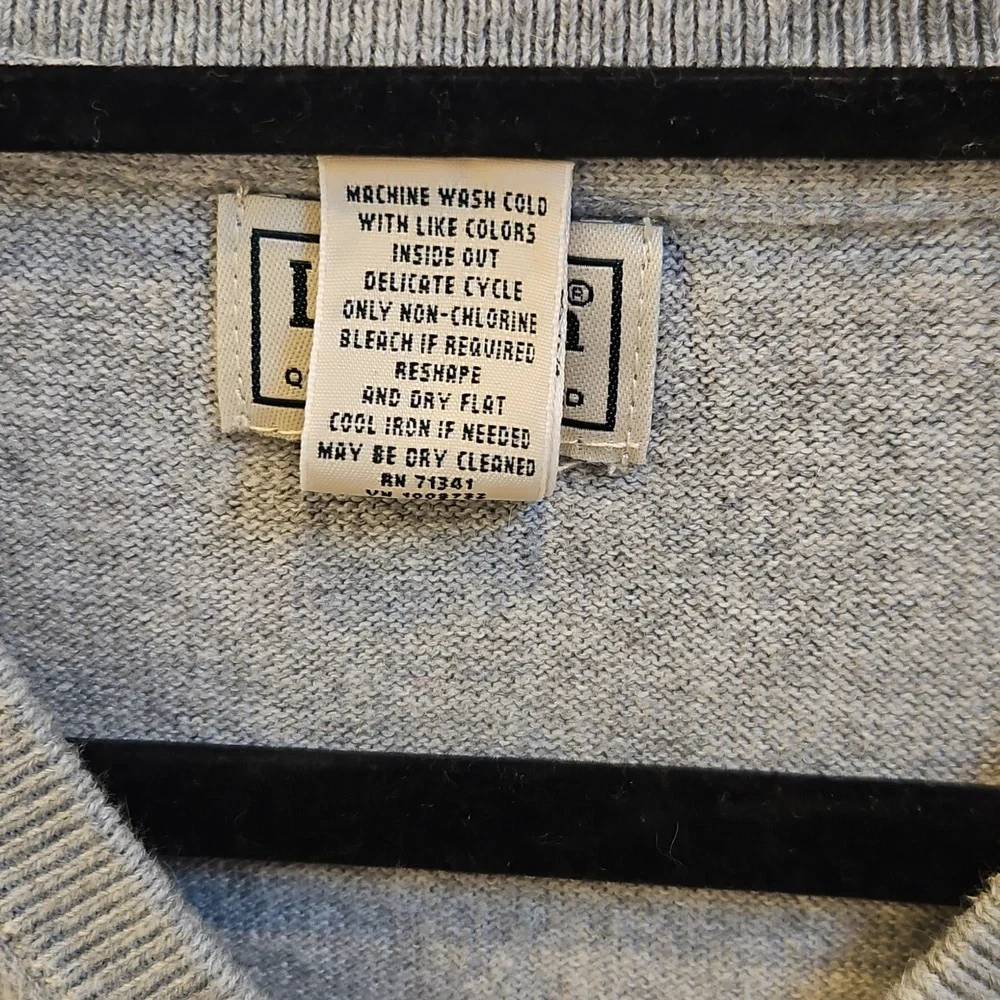 L.L.‎ Bean Men’s Gray V-Neck Cotton Cashmere Sweater Size XL
